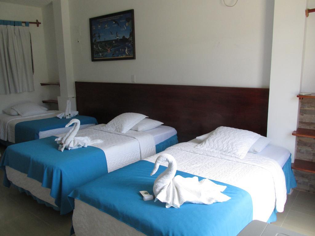 Hostal La Gran Tortuga Puerto Villamil Kültér fotó