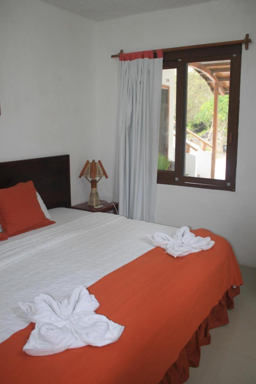 Hostal La Gran Tortuga Puerto Villamil Kültér fotó
