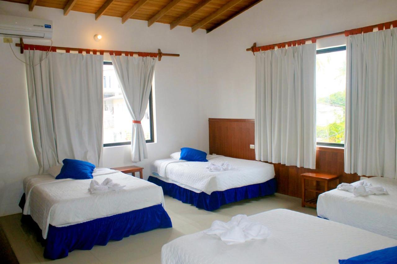 Hostal La Gran Tortuga Puerto Villamil Kültér fotó