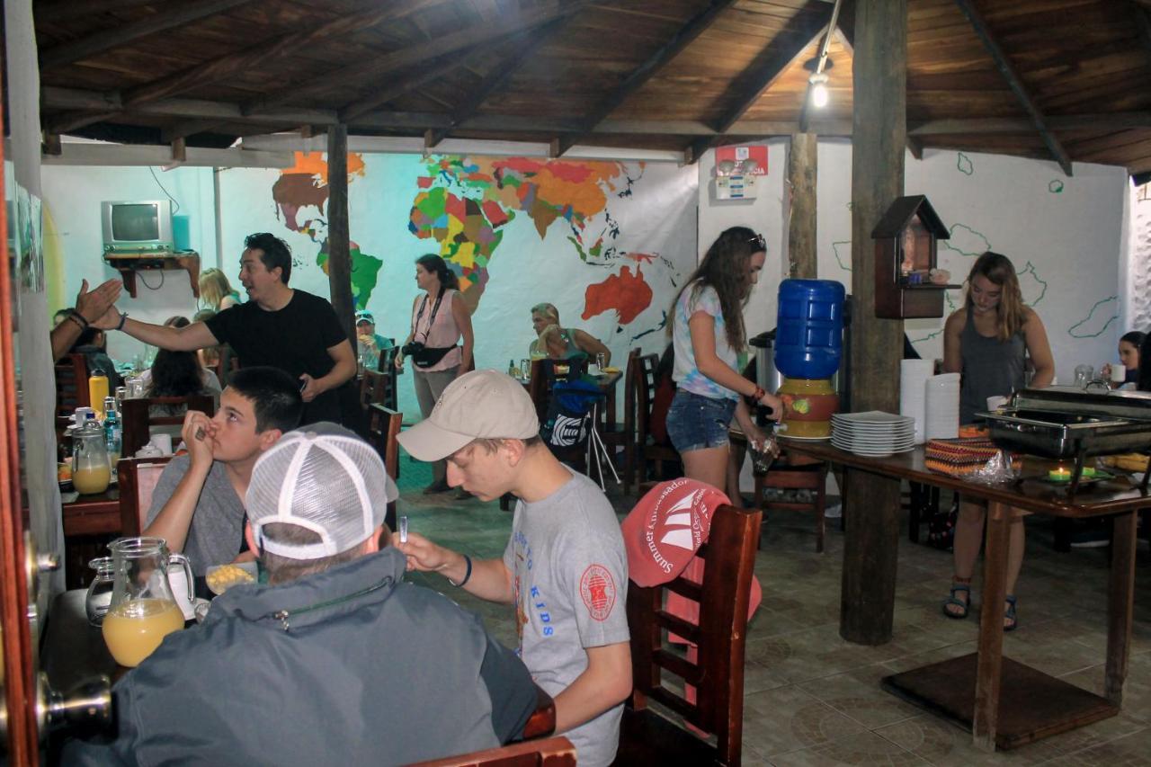 Hostal La Gran Tortuga Puerto Villamil Kültér fotó