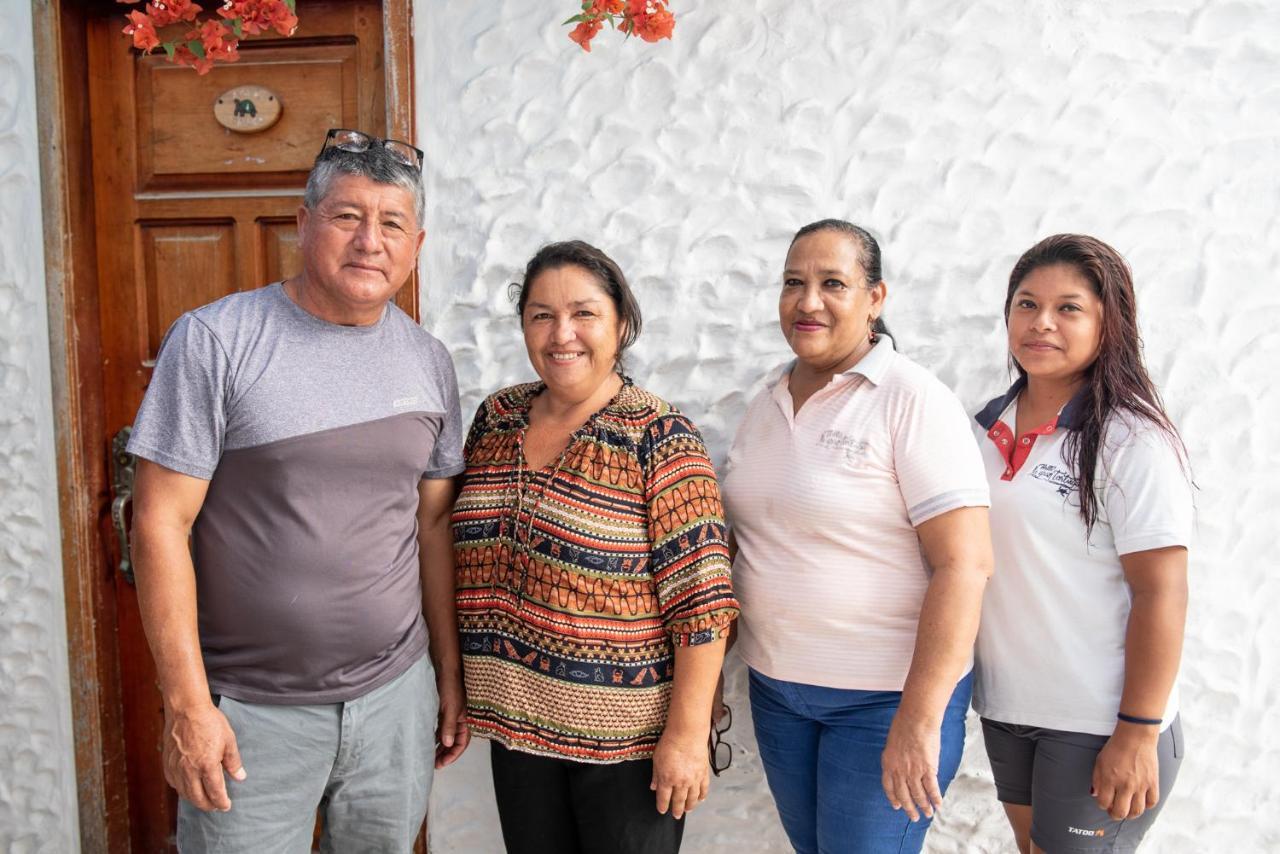 Hostal La Gran Tortuga Puerto Villamil Kültér fotó