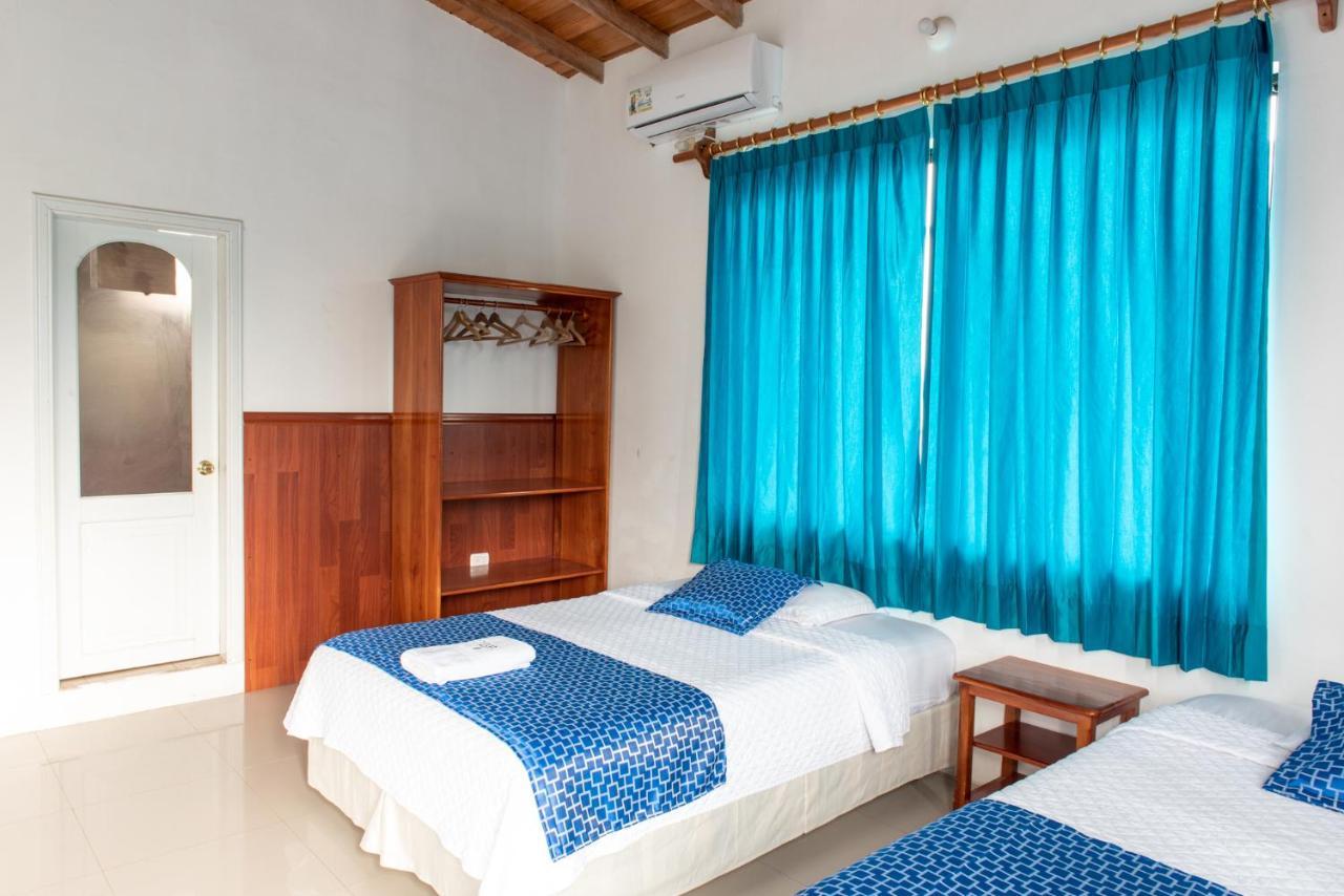 Hostal La Gran Tortuga Puerto Villamil Kültér fotó