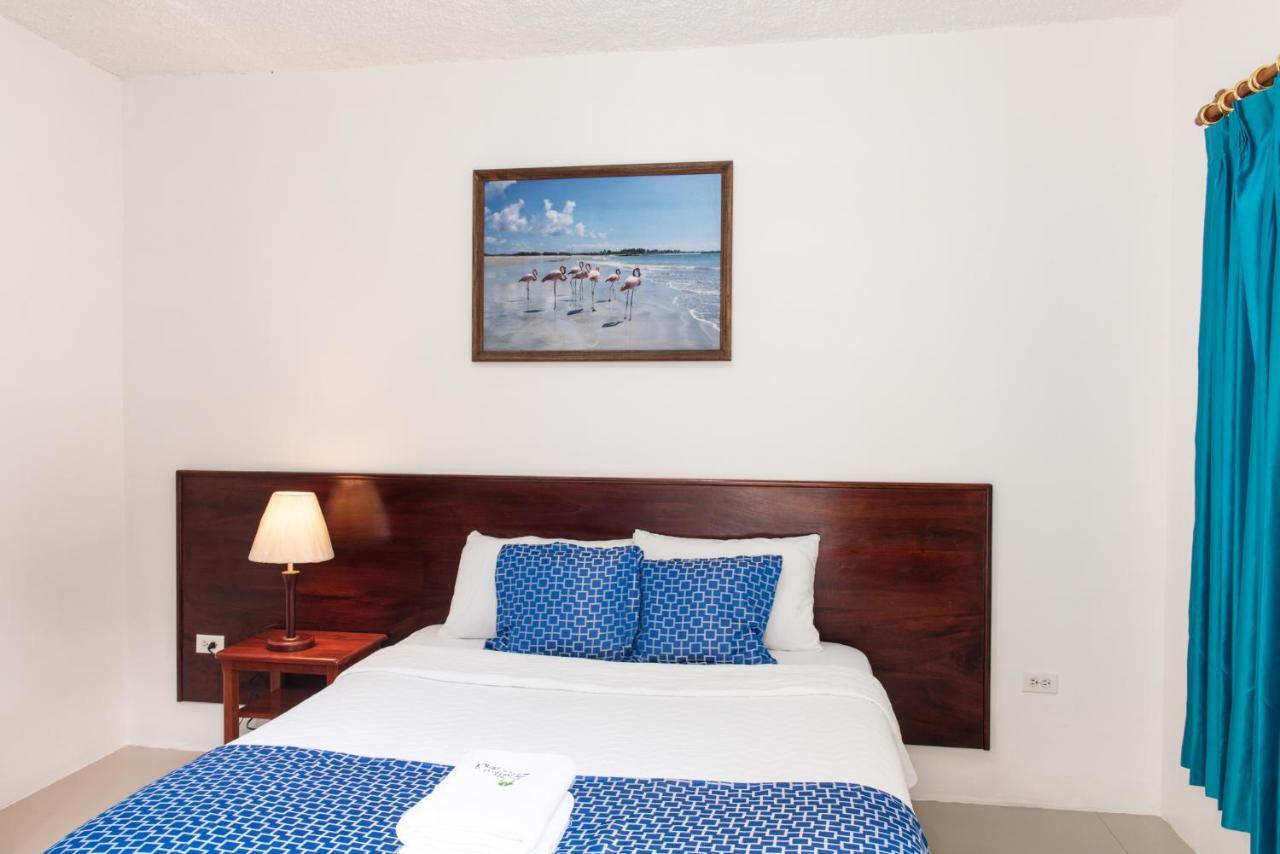 Hostal La Gran Tortuga Puerto Villamil Kültér fotó